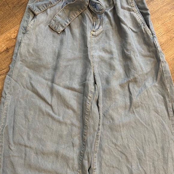 Zara Women’s Size XS‎ Blue Wide Leg Mid Calf Chambray Pants Tie Waist - Picture 3 of 12